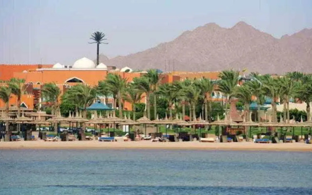 Tropicana Grand Azure