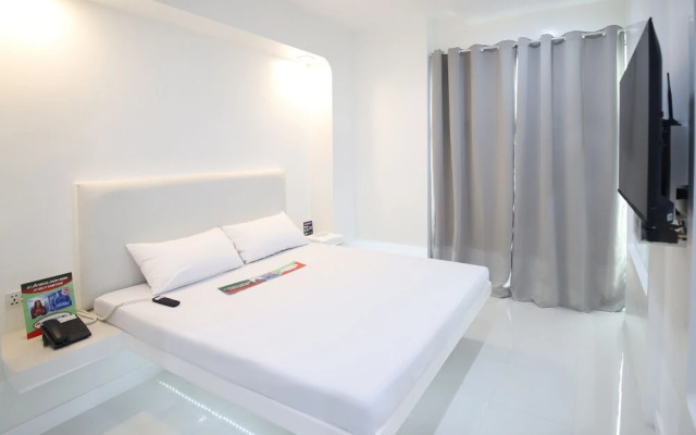 Astrotel Divisoria