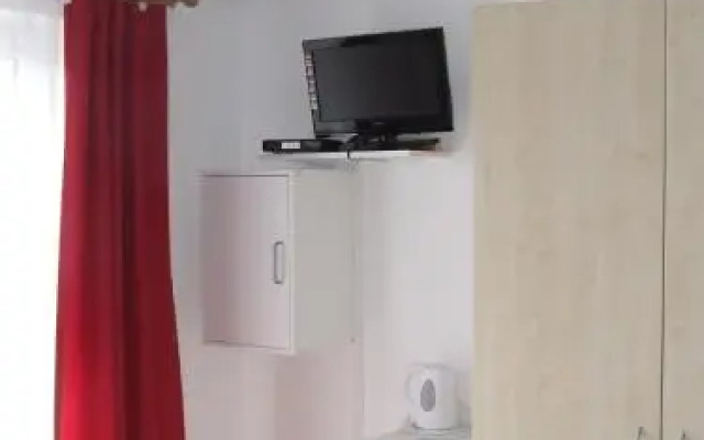 Rooms and Apartments Ana