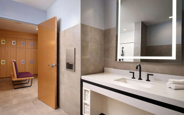 Canopy by Hilton New Orleans Downtown