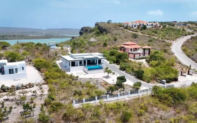 Villa Holiday Dream Sun Sea Serenity