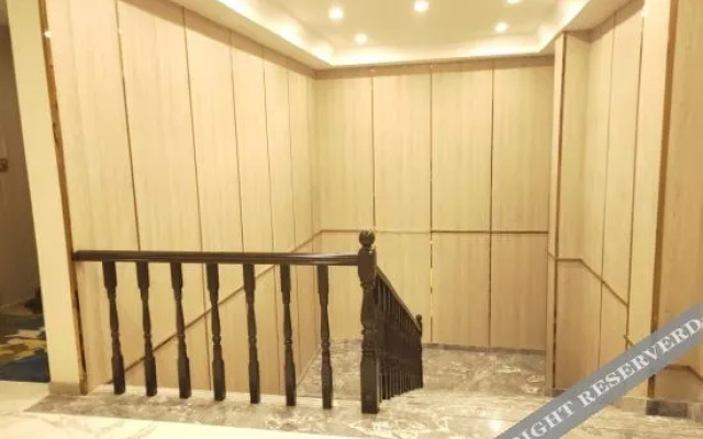 Yiding Hotel (Linshui Afuer Chain Store)