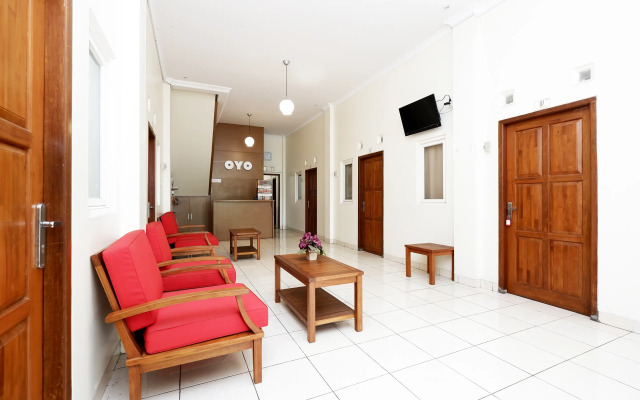 Trision Hostel by OYO Rooms