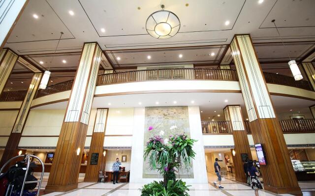 REDTOP Hotel & Convention Center