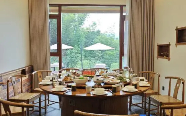 banshan bamboo courtyard