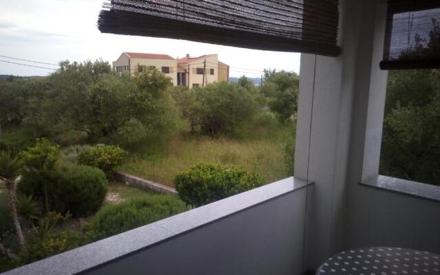 Apartments Dora Bibinje, 30 m from the sea