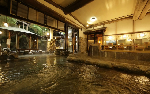 Hakone Kamon