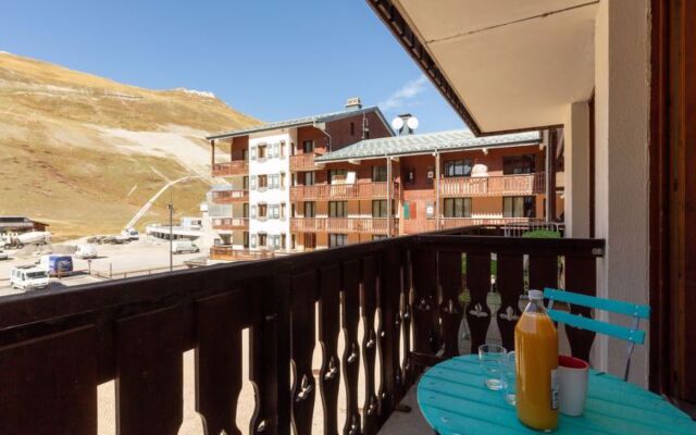 Rond Point des Pistes 9976