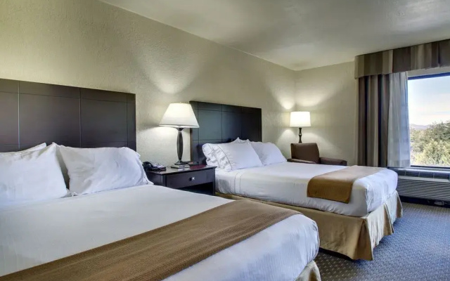 Holiday Inn Express Dahlonega