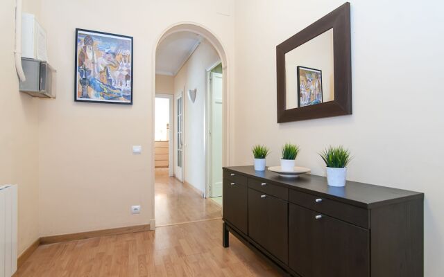 Bbarcelona Consell Flat