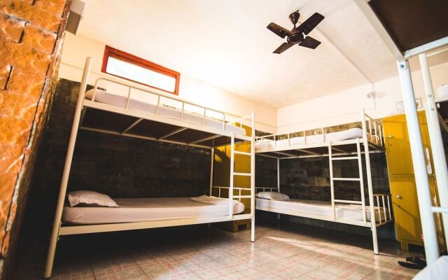 Roadhouse Hostel @ Arambol