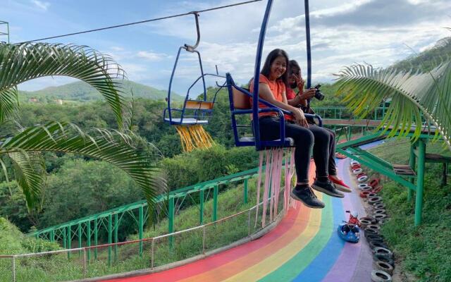 Thongsomboon Club Hotel