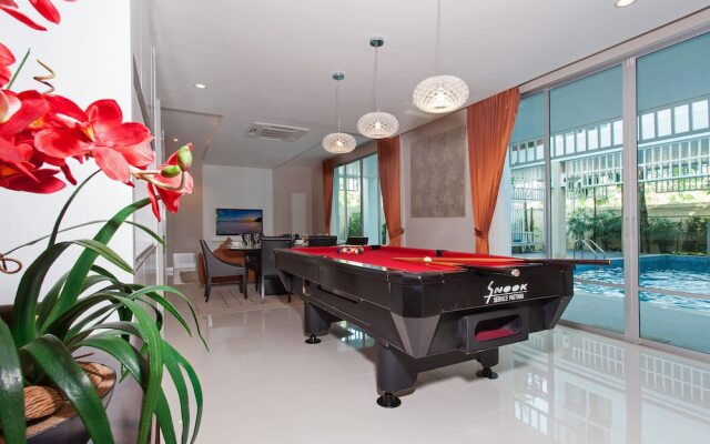 Jomtien Waree 9 with 6 bedrooms