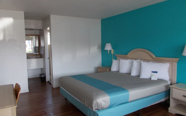 Quality Inn & Suites Tradewinds