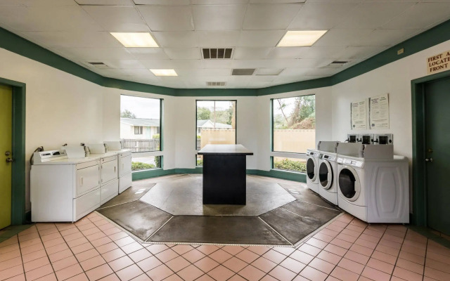 Suburban Studios Florence - Darlington