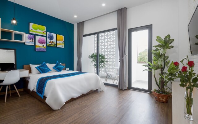 Zoneland Apartments Lavender95
