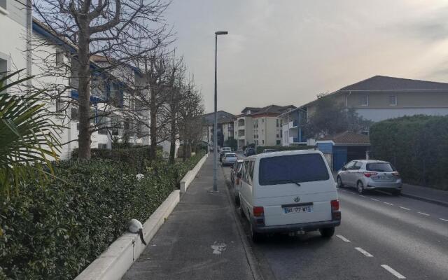Bayonne appartement 63m2 avec terrase parking wifi