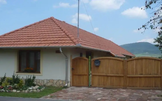 Kemencés Vendégház