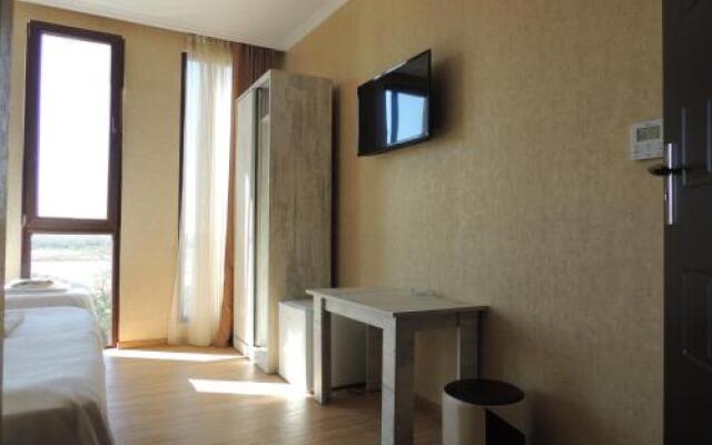 Batomi Hotel