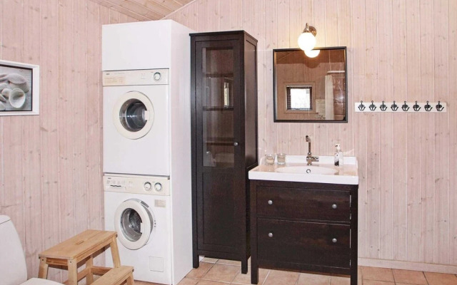 8 Person Holiday Home in Hemmet