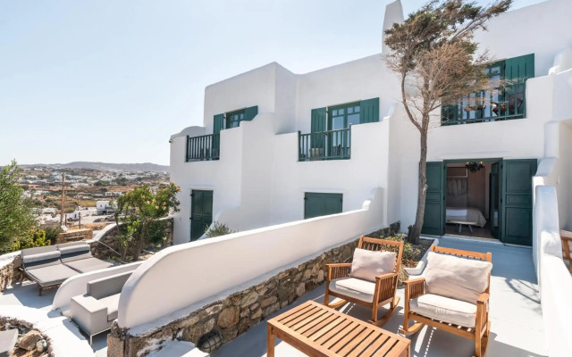 Tharroe of Mykonos