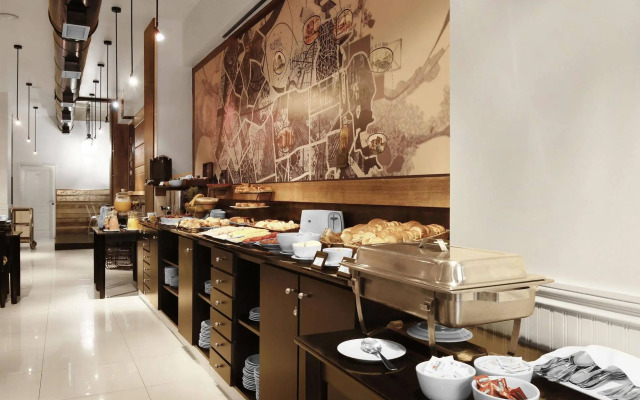 CH Recoleta Suites