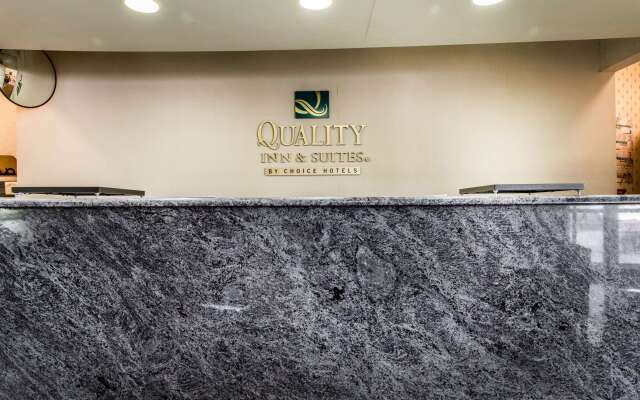 Quality Inn & Suites Fairview