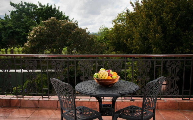 Rusthuiz Guest House