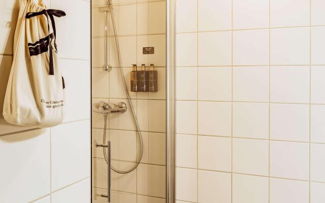 Home Hotel Odin - Dinner included