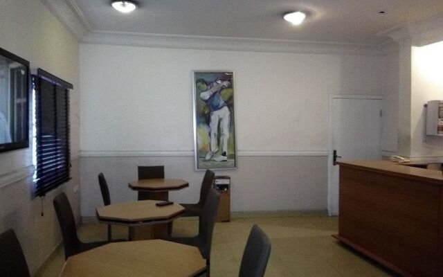 The Grosvenor Rooms And Suites