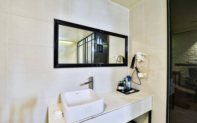 2heaven hotel
