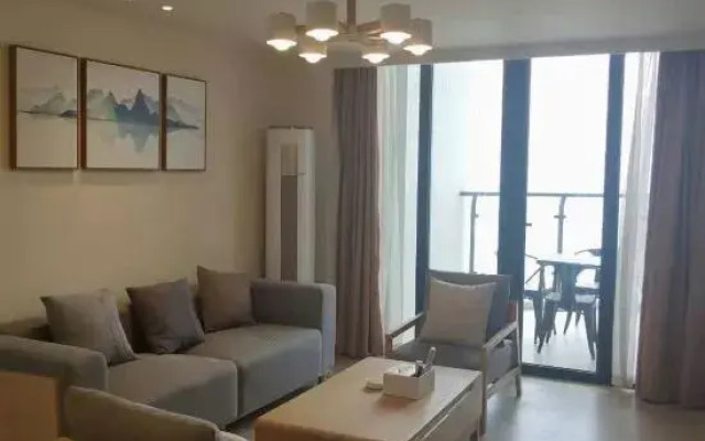 Hampton Holiday Apartment (Zhongshan Minjie Hot Spring Coast)