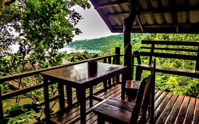 High Bar Rooms and Bungalows - Adults Only
