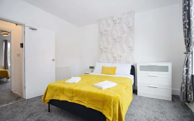 Host Stay Church Drive