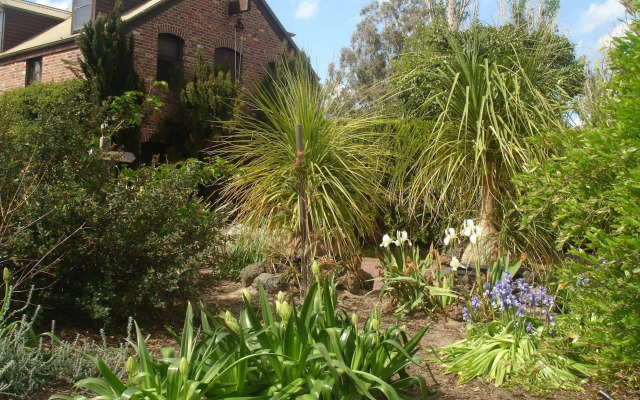 Olde Horsham Motor Inn