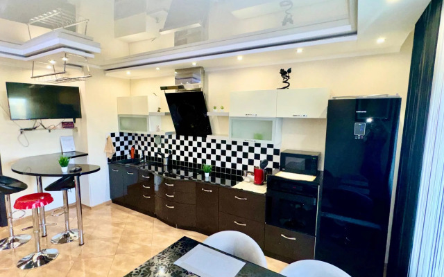 Апартаменты на набережной Кубанская