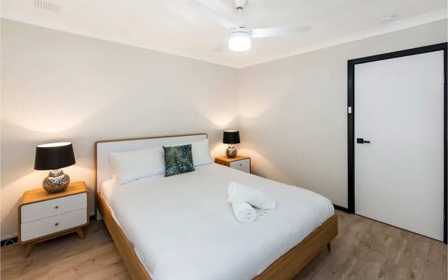 Peaceful South Perth Home near Perth Center – Guest Rooms – Perth