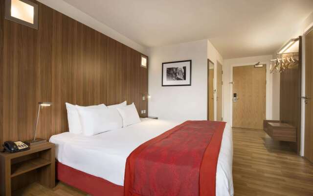 Ramada Encore by Wyndham Newcastle-Gateshead