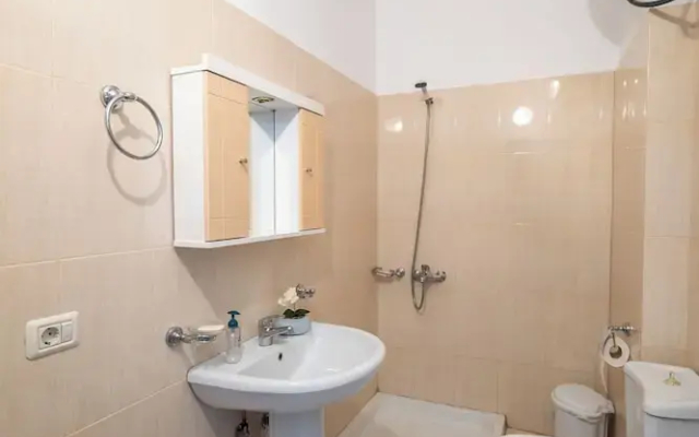 Al Mare Rooms - Sarande