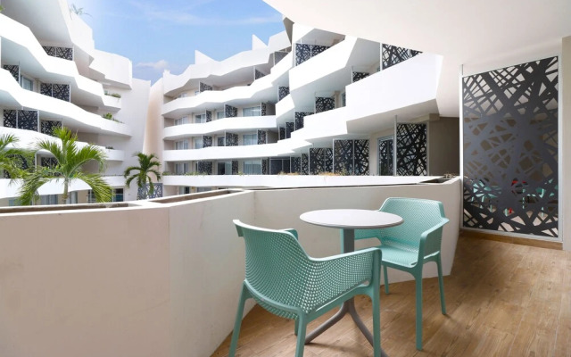 Amazing 1 Bedroom Apartment 3 Blocks From the Beach