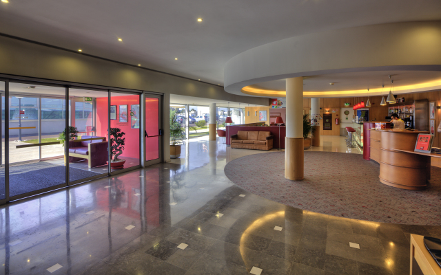 ibis Porto Sao Joao