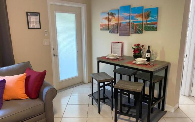 Hainsley Apartments at 1136
