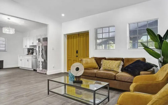 Spacious Home With Heated Pool