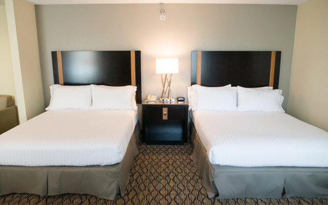 Holiday Inn Express Hotel & Suites Chanhassen by IHG