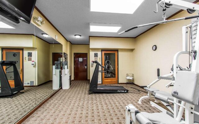 Ardmore Inn & Suites