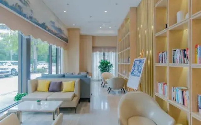 fengjun yazhi Hotel (Chongqing Nanbin Road Danzishi Old Street)