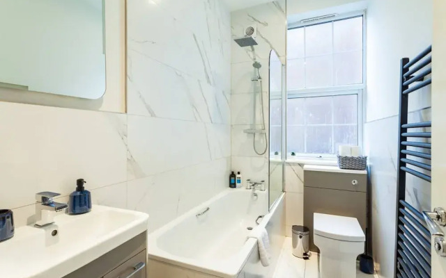 Brighton Blissful Retreat by the Sea