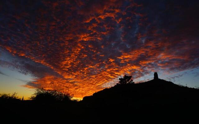 Sedona Room - Thunder Mountain