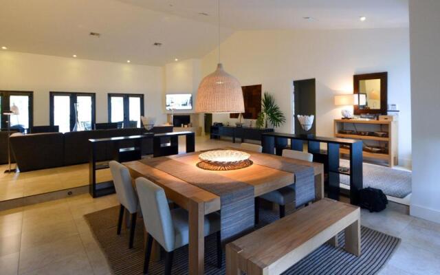 Dolphin Retreat Villa - East Boca Raton