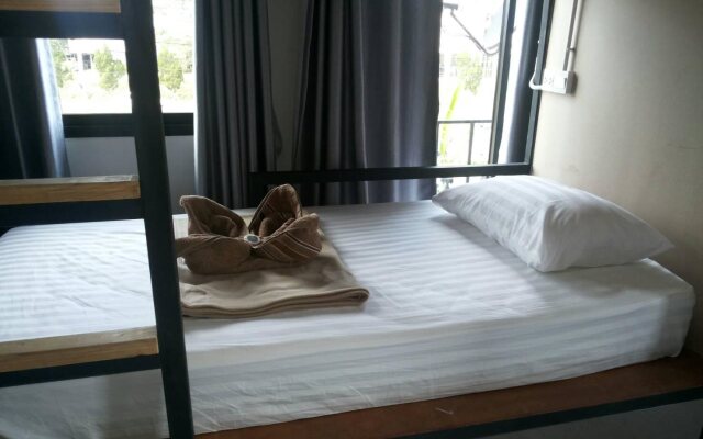 Sleep24 Pua Hostel